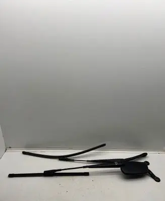 Mercedes-Benz A W176 Windshield/front glass wiper blade A1768200144 A1768200044