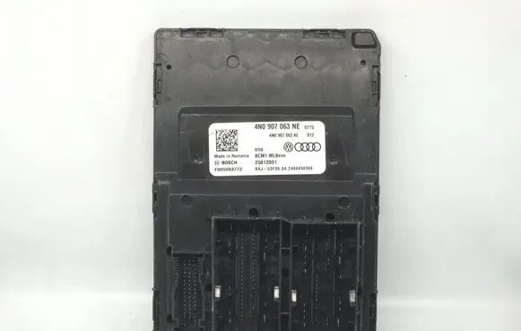 Audi A8 S8 D5 Central body control module 4N0907063NE 25012001 4N0907063AE