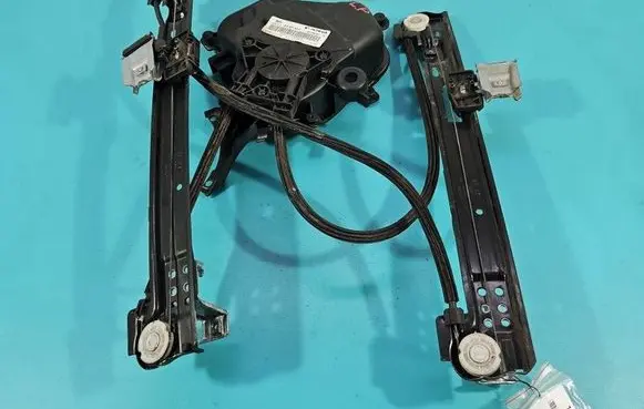 Seat Ibiza IV (6J,6P) Front door window regulator with motor 6R0959801M IMPRK1546985