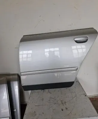 Audi A4 S4 B6 8E 8H Rear door