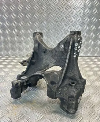 Audi A4 S4 B9 Engine mounting bracket 8W0399296E
