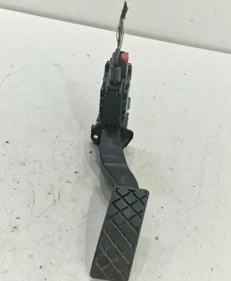 Seat Leon (5F) Accelerator throttle pedal 5Q1723503F