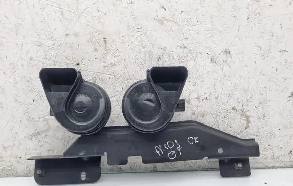 Audi Q7 4L Horn signal 4L0951229A