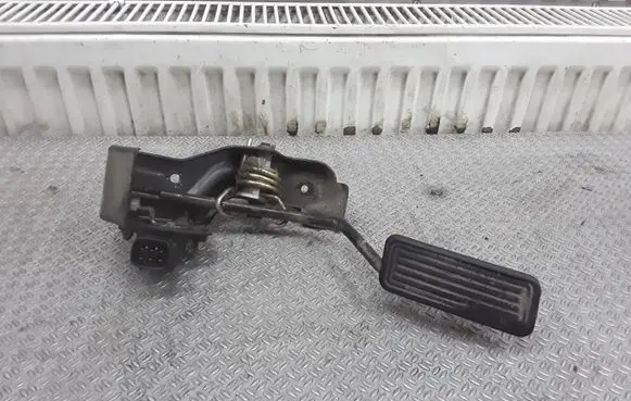 Toyota Corolla Verso E121 Accelerator throttle pedal