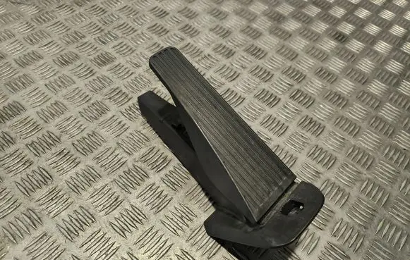Volvo XC90 Accelerator throttle pedal 31445780