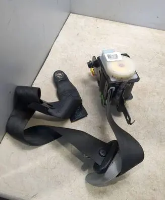 KIA Optima Front seatbelt 888202T30087