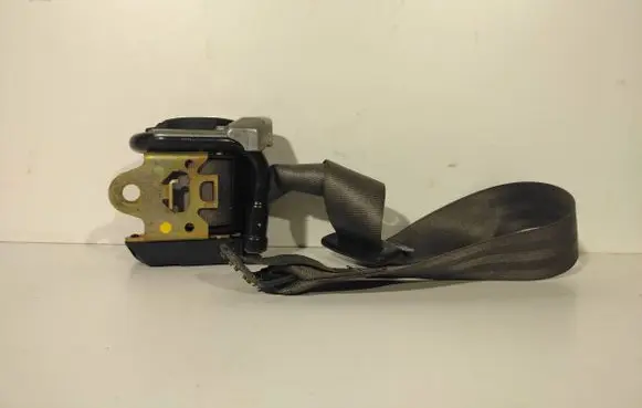 Audi A8 S8 D2 4D Rear seatbelt 4D0857806B 560292000 01111996N