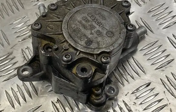 Audi A6 S6 C6 4F Vacuum pump 03G145209C 300107B1