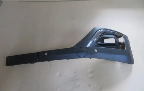 Front bumper lower grill