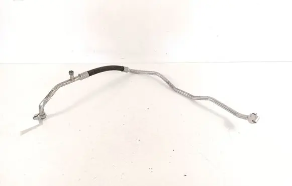 BMW 2 F46 Air conditioning (A/C) pipe/hose 6832950