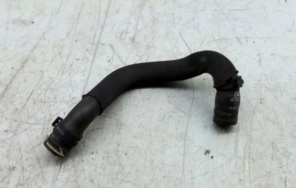 Volkswagen Jetta VI Engine coolant pipe/hose 5C0121063