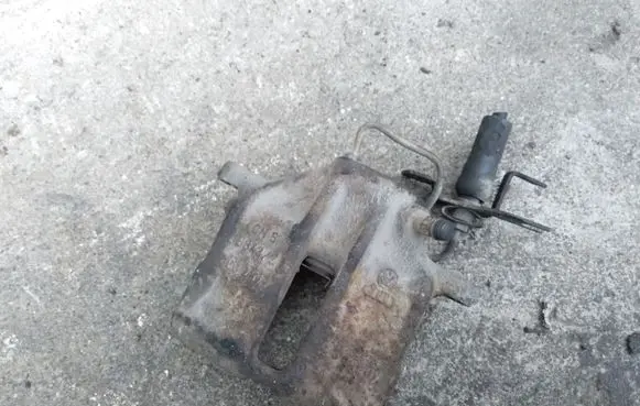 Audi A4 S4 B6 8E 8H Front brake caliper