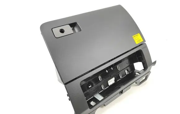 Glove box