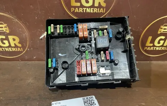 Seat Toledo III (5P) Fuse module 1K0937125