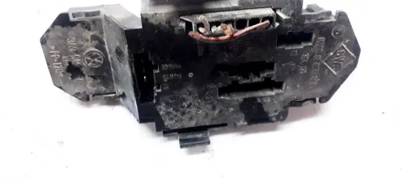 Volkswagen PASSAT B4 Tail light bulb cover holder 3A9945257