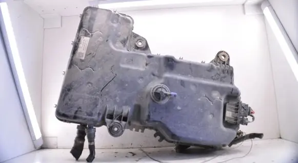 Volkswagen Transporter - Caravelle T6 AdBlue liquid reservoir 7E0131877G 5Q0131969C