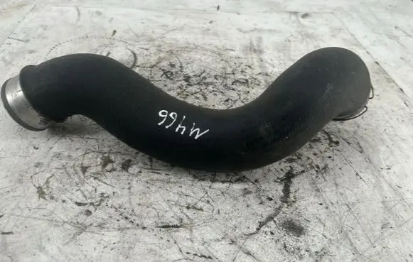 Mercedes-Benz CLS C218 X218 Air intake hose/pipe