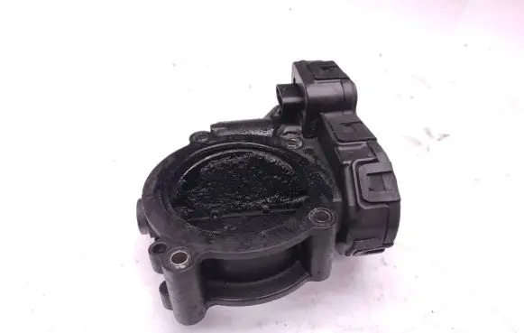 Mercedes-Benz Vito Viano W639 Throttle valve A6510900470