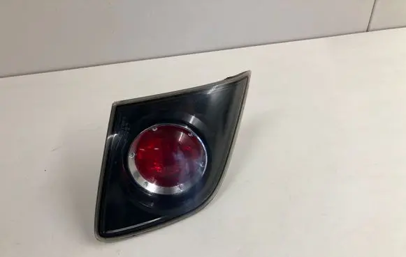 Mazda 3 I Tailgate rear/tail lights P2913