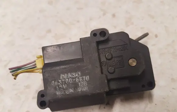 Land Rover Discovery Air flap motor/actuator 0637006870