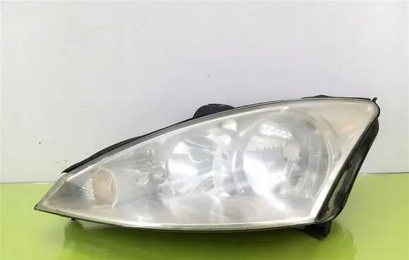 Ford Focus Headlight/headlamp 