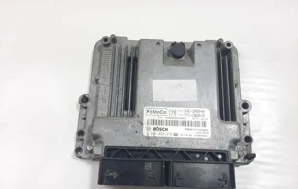 Ford Kuga II Engine control unit/module GV6112A650KA