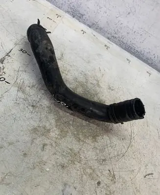 Mercedes-Benz CLA C117 X117 W117 Engine coolant pipe/hose