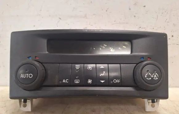 Renault Laguna II Climate control unit 8200181132D