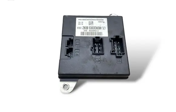 Mercedes-Benz E W211 Comfort/convenience module 2115452232 K5307