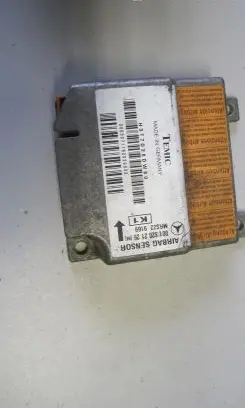 Mercedes-Benz E W210 Airbag control unit/module 0018202126