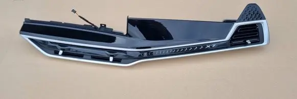 BMW X7 G07 Dash center air vent grill 5A01333