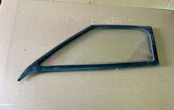 Mercedes-Benz Sprinter W906 Sliding door window/glass A9066711820