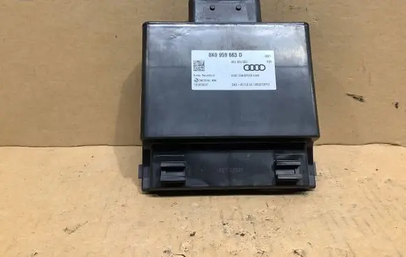 Audi A1 Voltage converter inverter 8K0959663D
