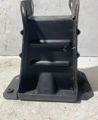 Mercedes-Benz A W169 Front bumper mounting bracket 130500210 07215845