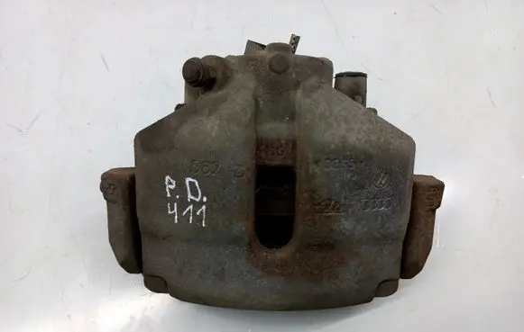 Volkswagen Jetta VI Front brake caliper 582