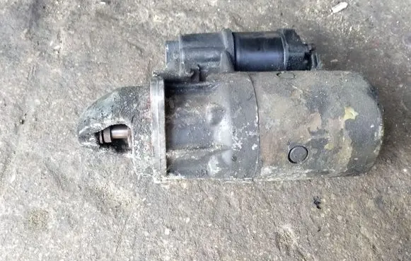 BMW 5 E39 Starter motor