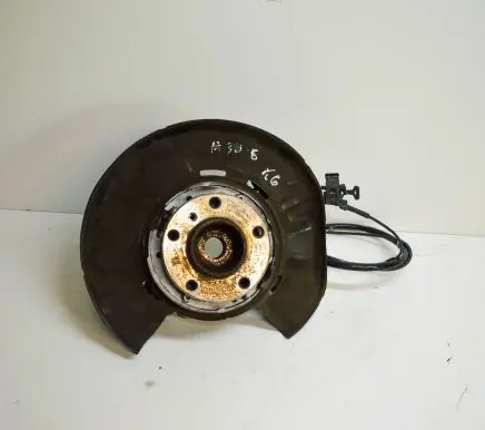 BMW 4 F36 Gran coupe Rear wheel hub 0910158