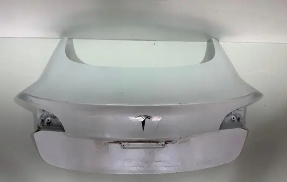 Tesla Model 3 Tailgate/trunk/boot lid