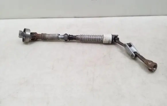 Mercedes-Benz CLS C219 Prop shaft universal joint A2104620748