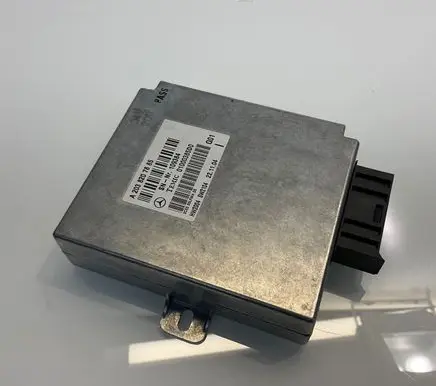 Mercedes-Benz CLS C219 Phone control unit/module A2038207885 01000385D0 109384