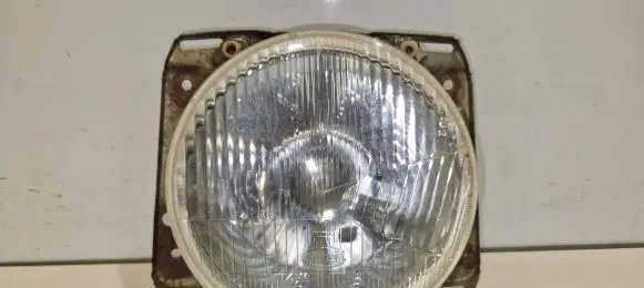 Volkswagen Golf II Headlight/headlamp 02427r20