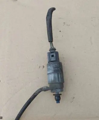 Ford Mondeo MK IV Headlight washer pump 