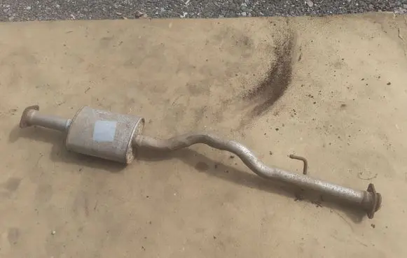 Mitsubishi L200 Rear muffler/silencer tail pipe CL243B