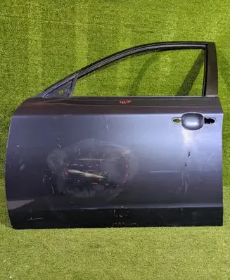 Subaru Impreza III Front door