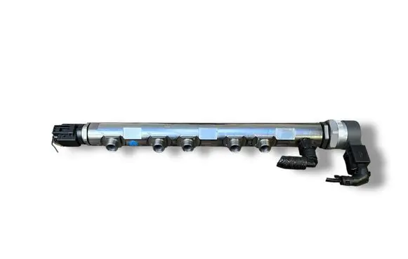 BMW 5 F10 F11 Fuel main line pipe 0281002949 780060103