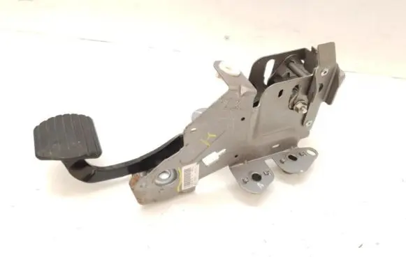 Renault Scenic III - Grand scenic III Brake pedal 465010016R