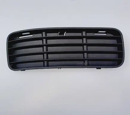 Volkswagen Polo III 6N 6N2 6NF Front bumper lower grill 6K5853666A