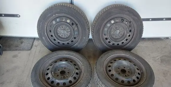 Toyota Corolla Verso E121 R16 steel rim 
