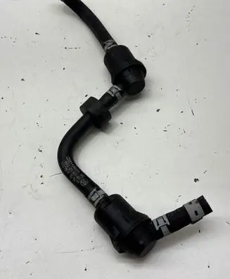 Audi A4 S4 B9 Breather/breather pipe/hose 8W0201892