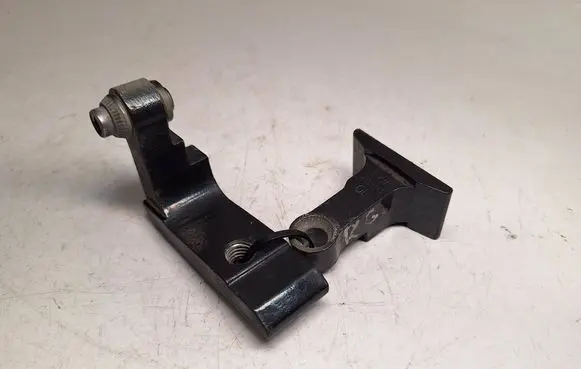 BMW 7 G11 G12 Rear door upper hinge 7333061 7333093 41517420093